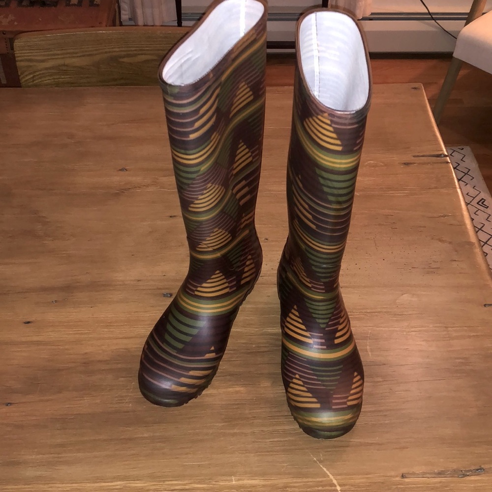 Missoni rubber aztec rain boots